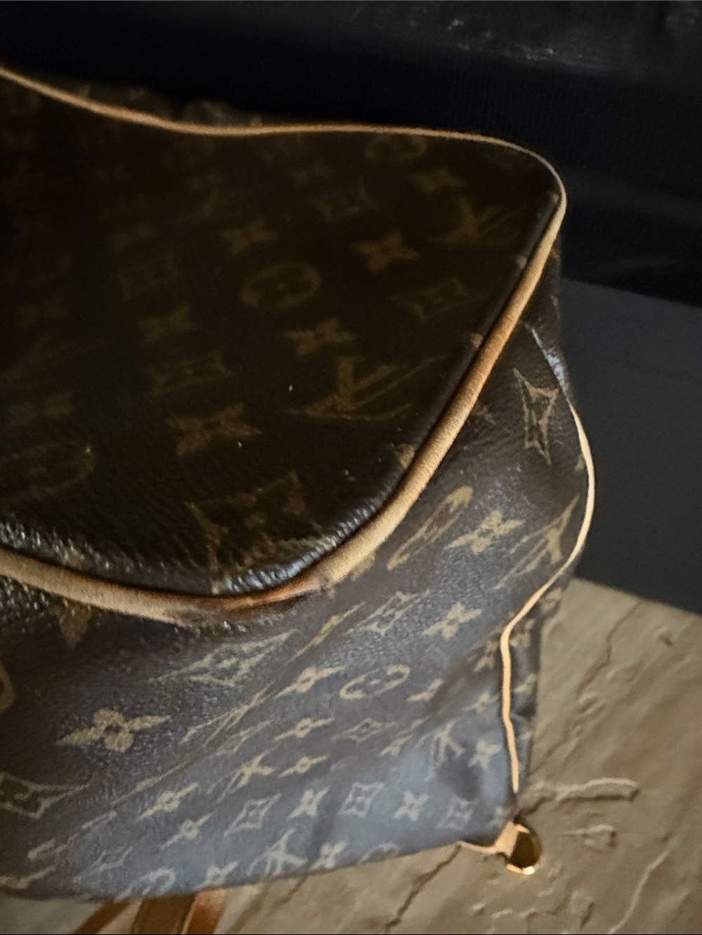 Louis Vuitton Monogram Canvas Tote with Tan Vachetta Trim - Picture 3 of 15